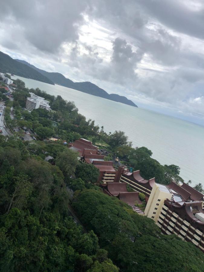 Beach Resort 7 Home Stay Sri Sayang Apartment Batu Ferringhi 3Bedroom 외부 사진
