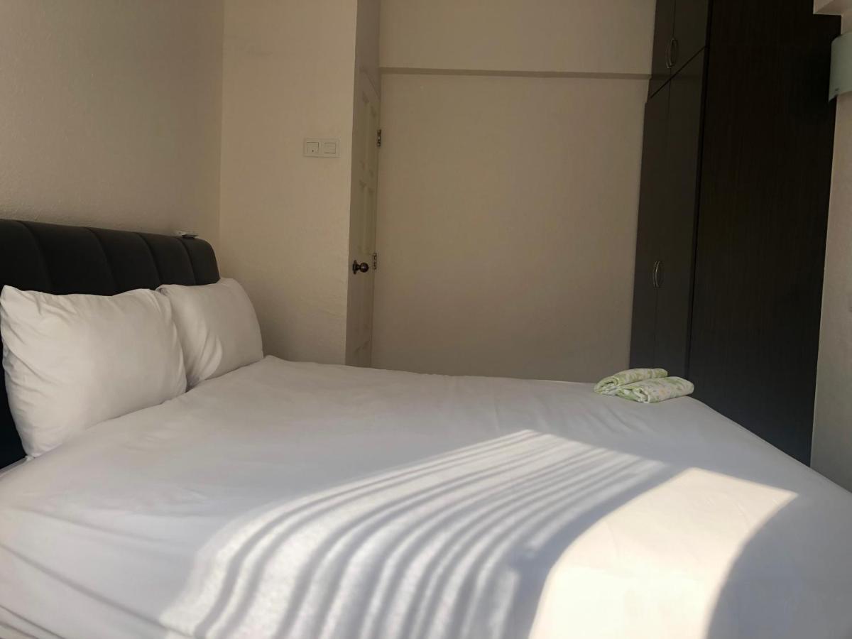 Beach Resort 7 Home Stay Sri Sayang Apartment Batu Ferringhi 3Bedroom 외부 사진