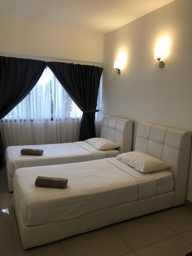 Beach Resort 7 Home Stay Sri Sayang Apartment Batu Ferringhi 3Bedroom 외부 사진