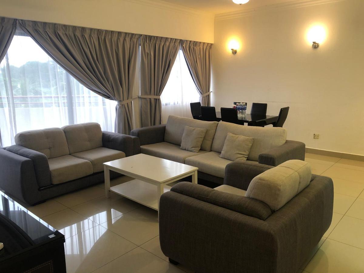 Beach Resort 7 Home Stay Sri Sayang Apartment Batu Ferringhi 3Bedroom 외부 사진