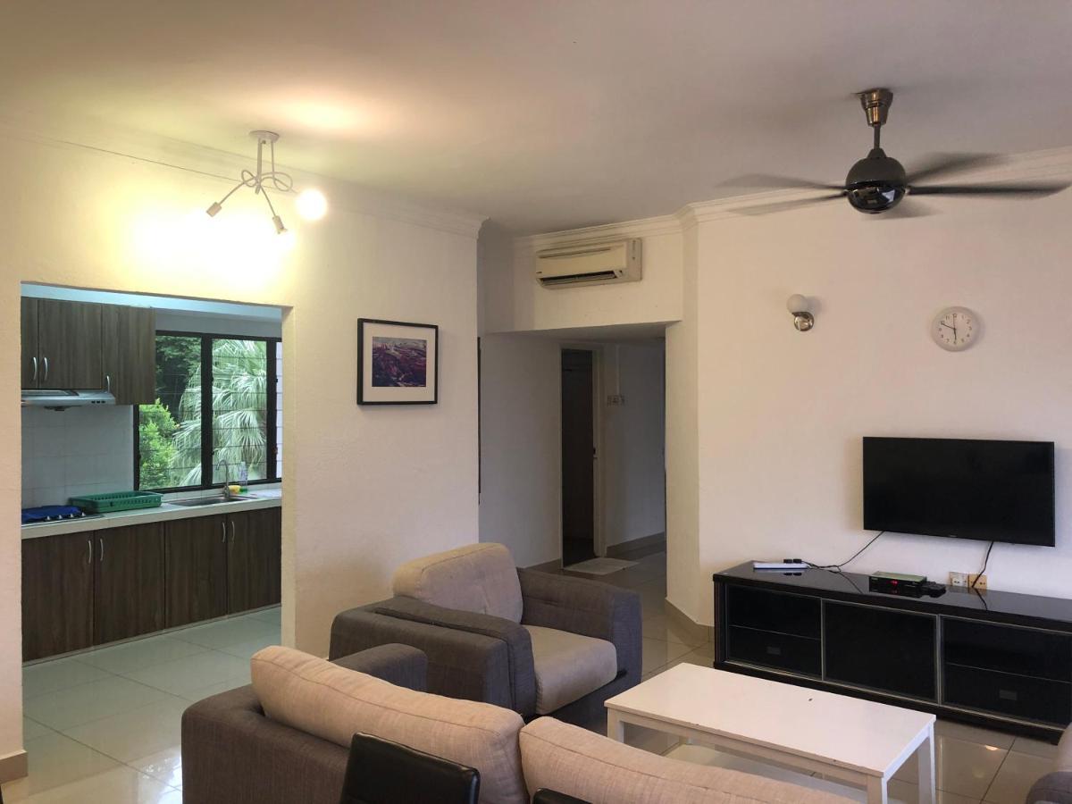 Beach Resort 7 Home Stay Sri Sayang Apartment Batu Ferringhi 3Bedroom 외부 사진