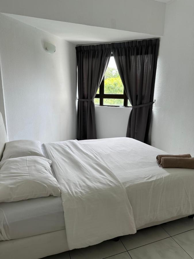 Beach Resort 7 Home Stay Sri Sayang Apartment Batu Ferringhi 3Bedroom 외부 사진