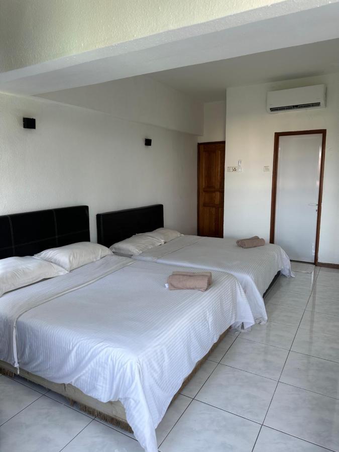 Beach Resort 7 Home Stay Sri Sayang Apartment Batu Ferringhi 3Bedroom 외부 사진